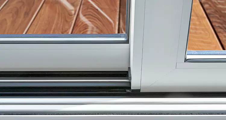 Patio Doors Leaking Water Issue Repair Services in Milpitas, CA