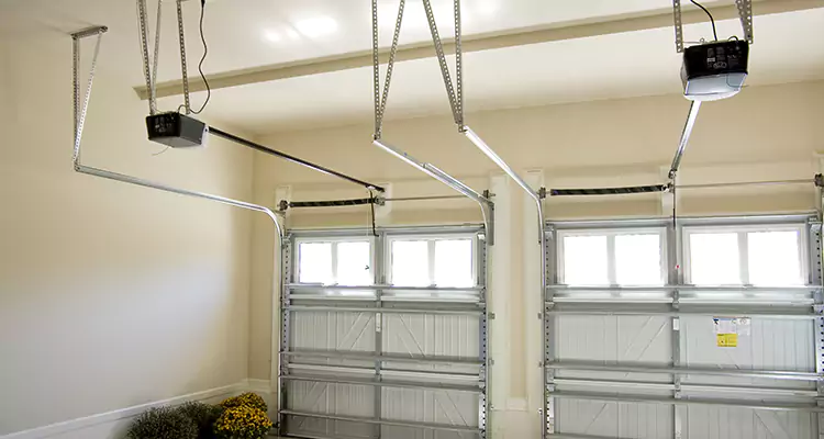 Residential Emergency Garage Door Repair in Milpitas, CA