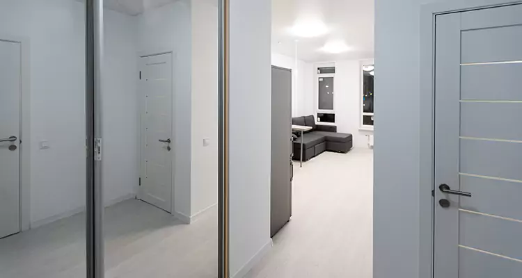 Modern Mirrored Closet Doors Repair in Milpitas, CA